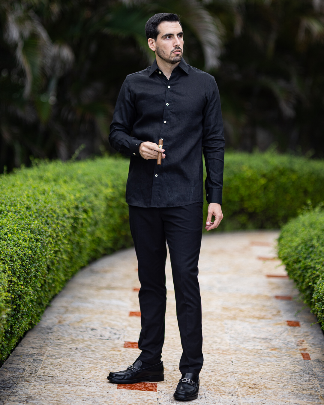 Black Essential — 100% linen linen shirts